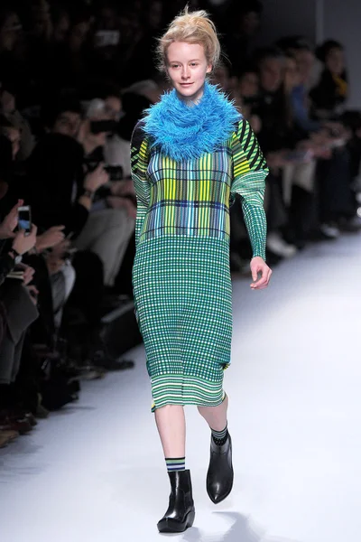Look 26